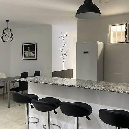 Apartamentos Manrique Jerez de la Frontera Buitenkant foto
